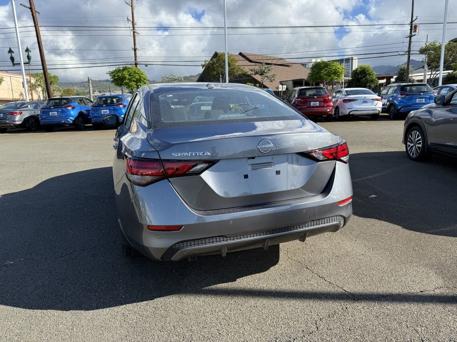 2025 Nissan Sentra SV photo 4