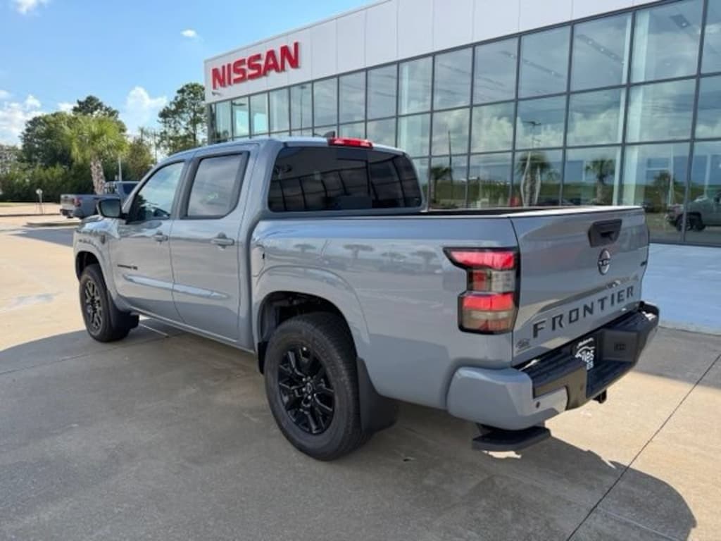 New 2027 Nissan Frontier SV Truck Crew Cab