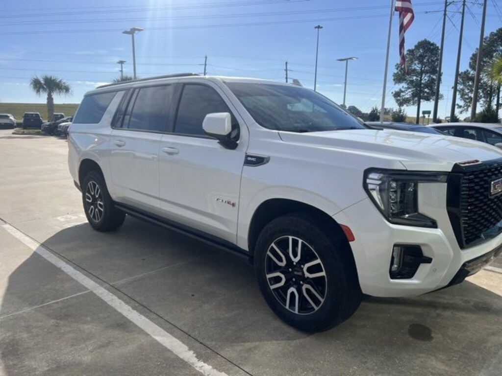 Used 2023 GMC Yukon XL AT4 SUV