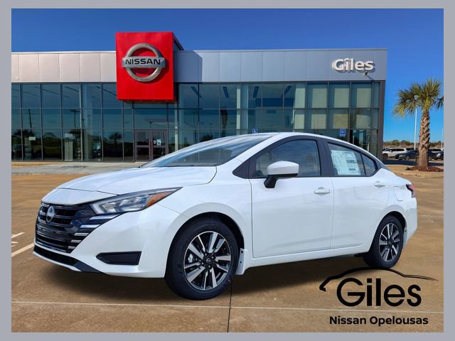 2025 Nissan Versa SV's photo