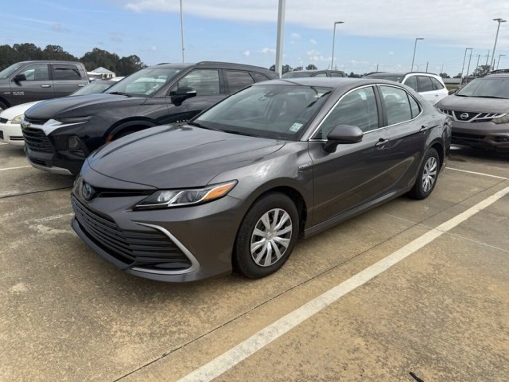 Used 2021 Toyota Camry Hybrid LE Sedan