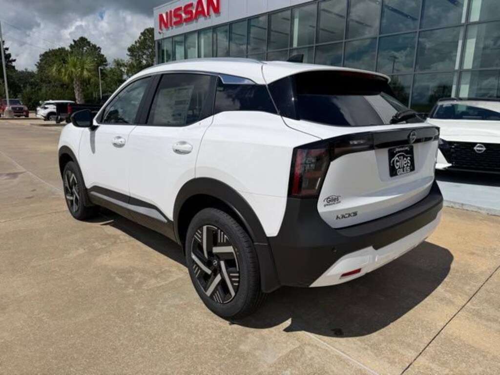 New 2026 Nissan Kicks SV SUV