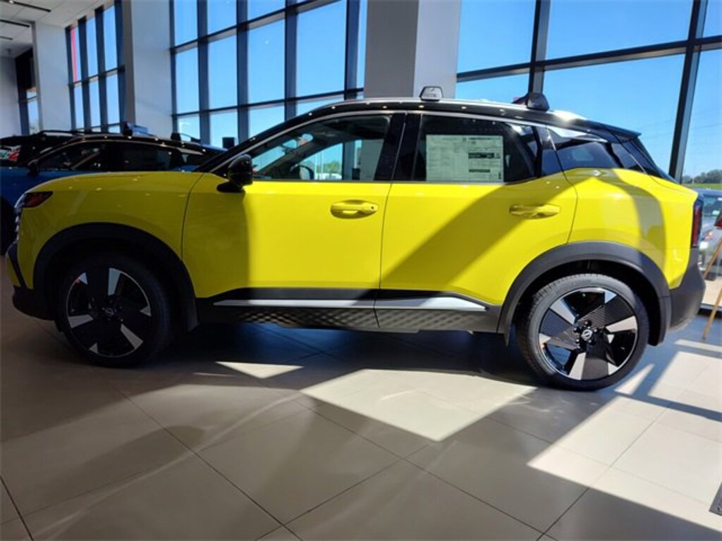 New 2026 Nissan Kicks SR SUV