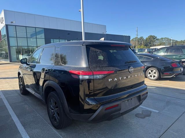 2023 Nissan Pathfinder S photo 4