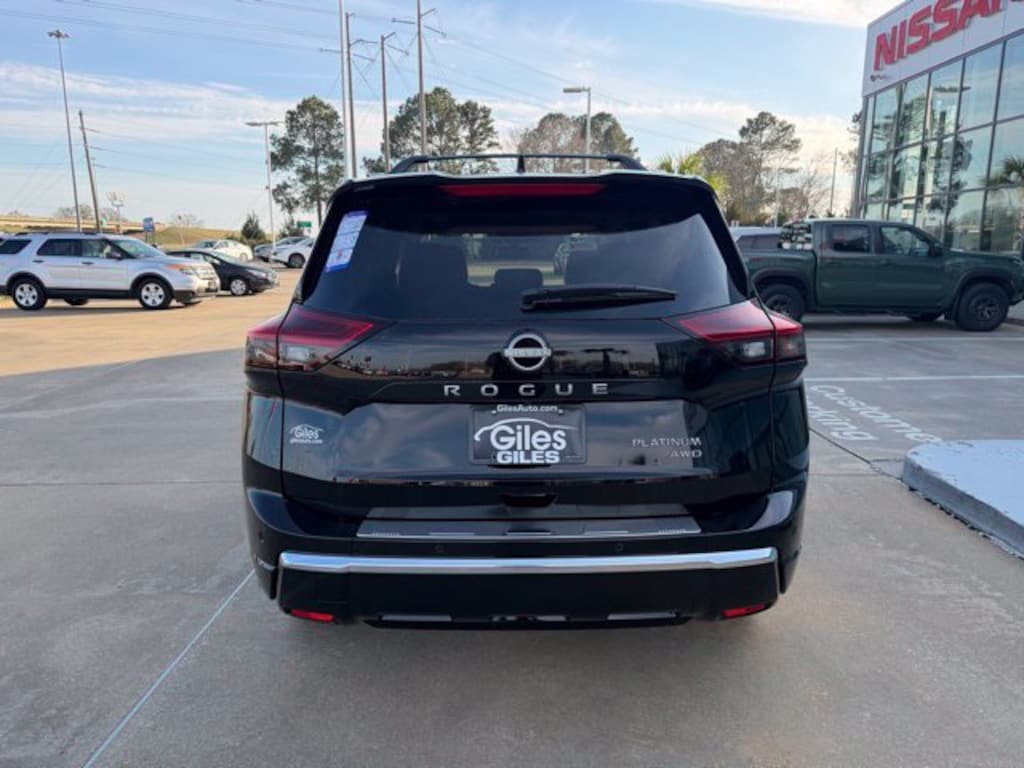 New 2026 Nissan Rogue Platinum SUV
