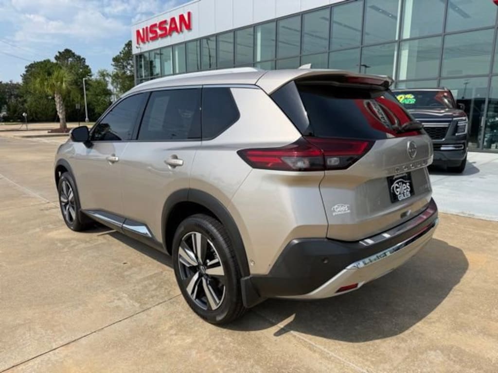 Used 2023 Nissan Rogue Platinum SUV