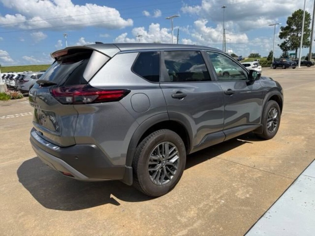 Used 2023 Nissan Rogue S SUV