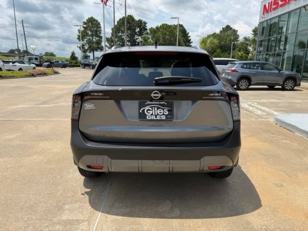 New 2026 Nissan Kicks SV SUV