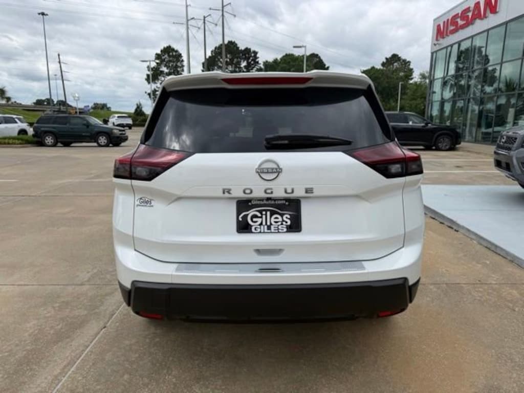 New 2026 Nissan Rogue SV SUV