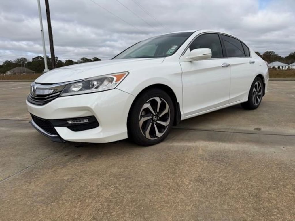 Used 2017 Honda Accord EX Sedan