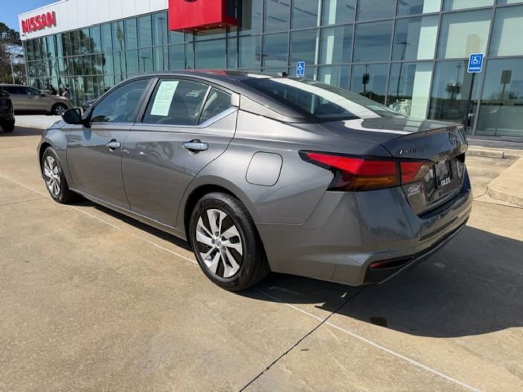 Used 2025 Nissan Altima S Sedan