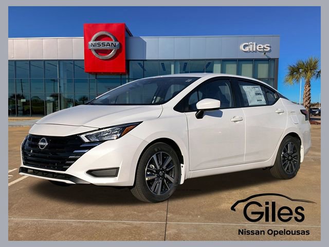 2025 Nissan Versa SV's photo