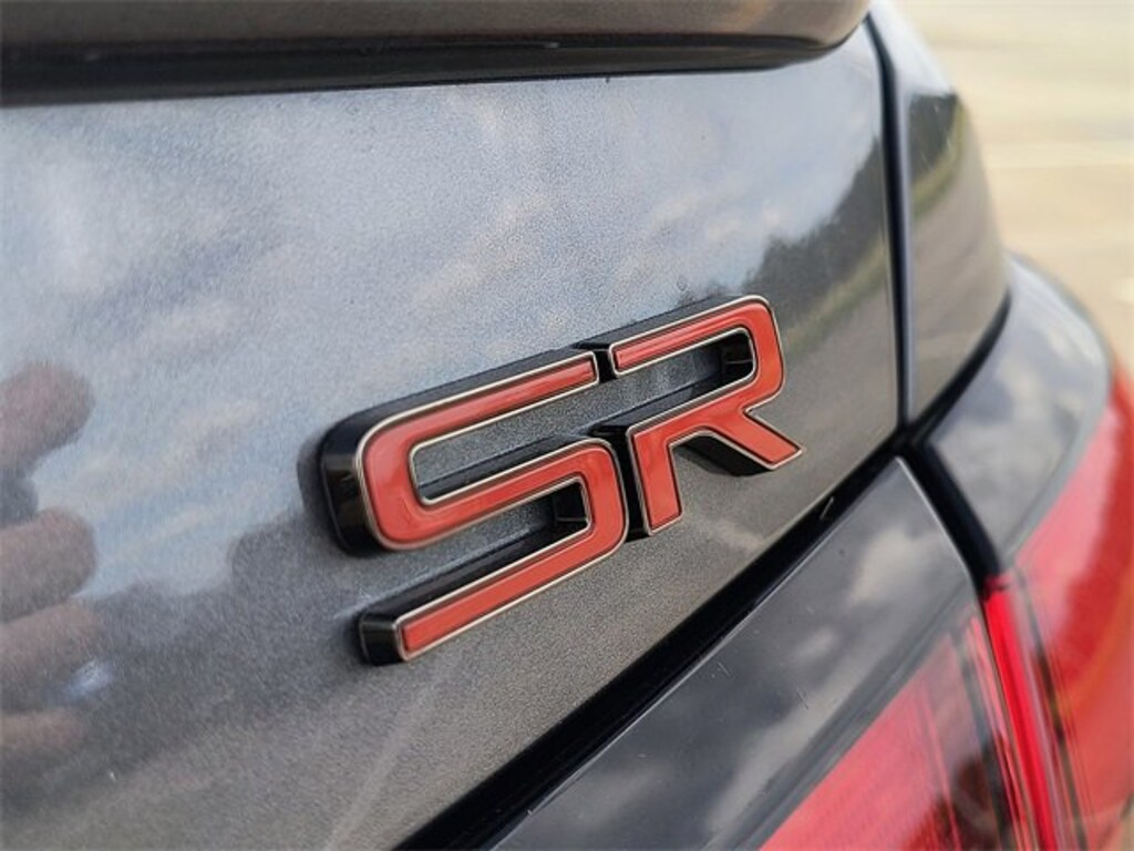 New 2025 Nissan Versa 1.6 SR Sedan