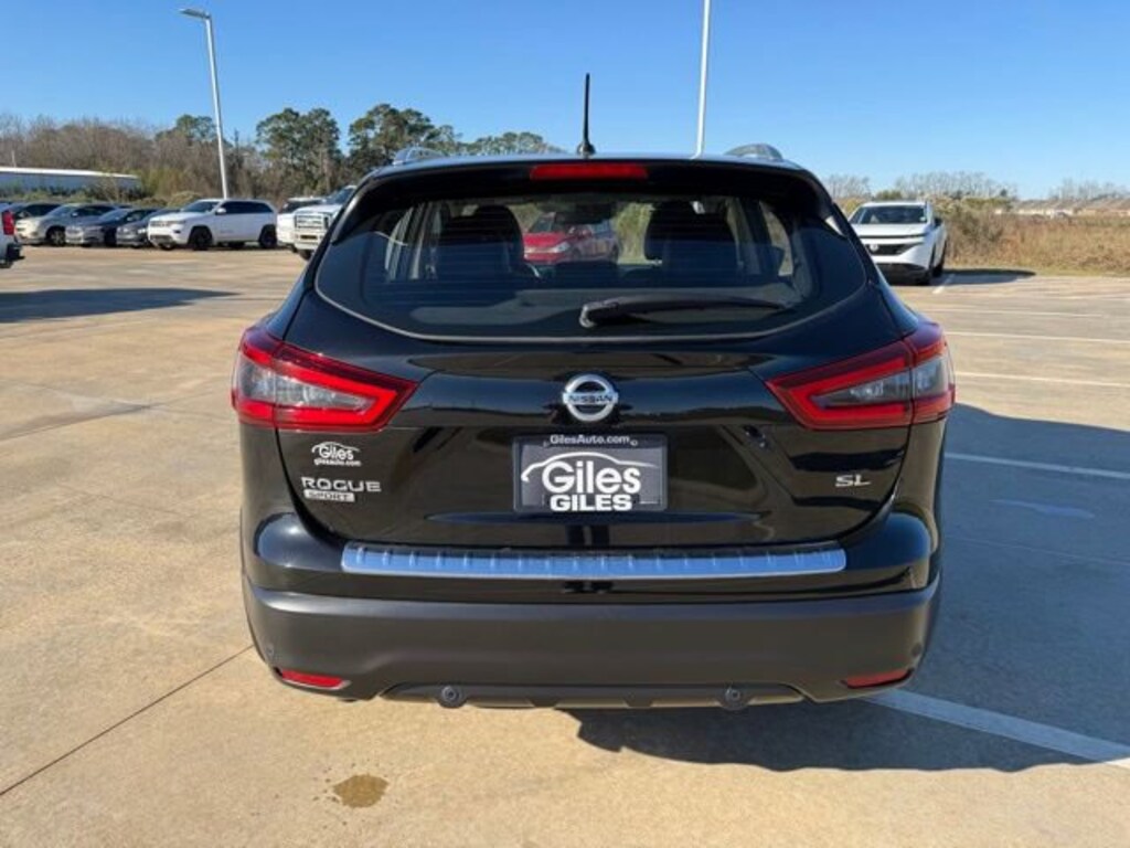 Used 2022 Nissan Rogue Sport SL SUV