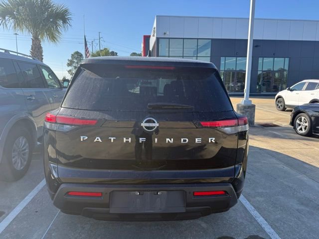 2023 Nissan Pathfinder S photo 3