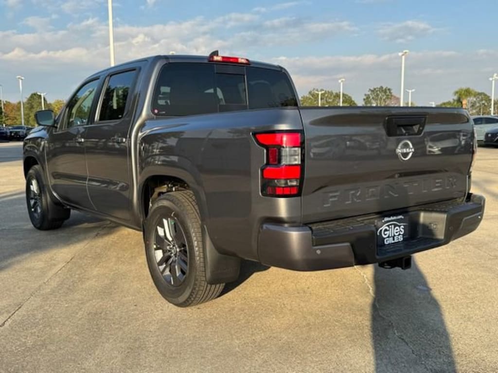 New 2026 Nissan Frontier SV Truck Crew Cab