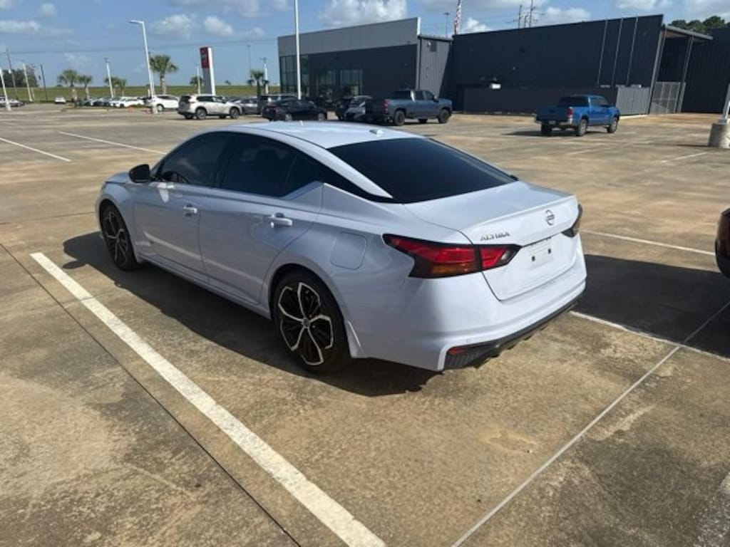 Used 2024 Nissan Altima 2.5 SR Sedan