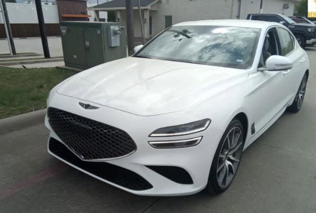 2025 Genesis G70 2.5T Standard's photo