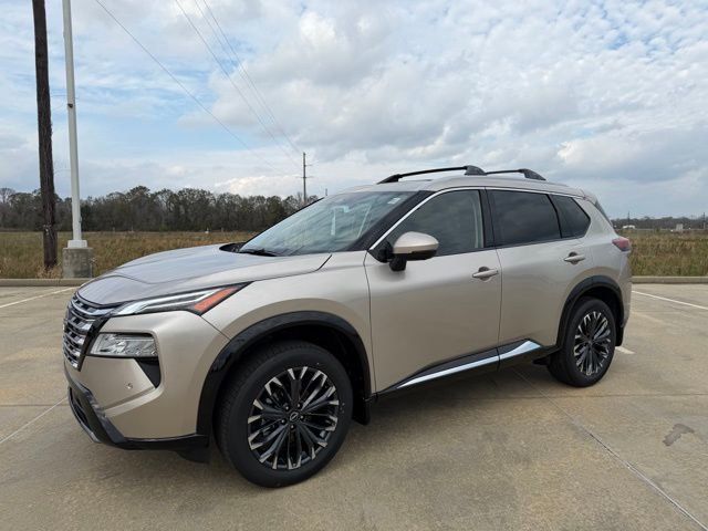 2026 Nissan Rogue Platinum's photo