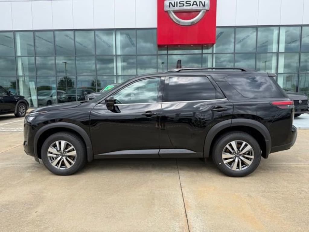 New 2026 Nissan Pathfinder SL SUV
