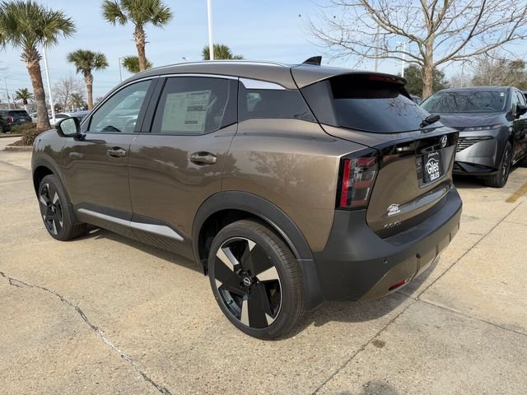 New 2026 Nissan Kicks SR SUV