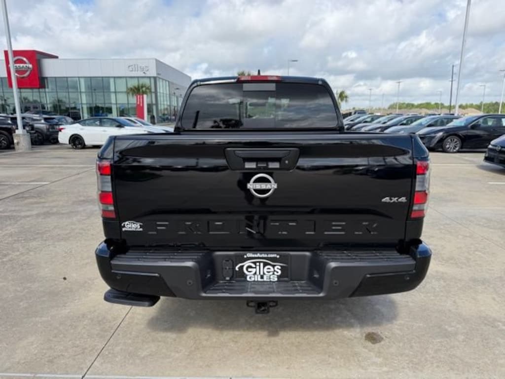 New 2026 Nissan Frontier SV Truck Crew Cab