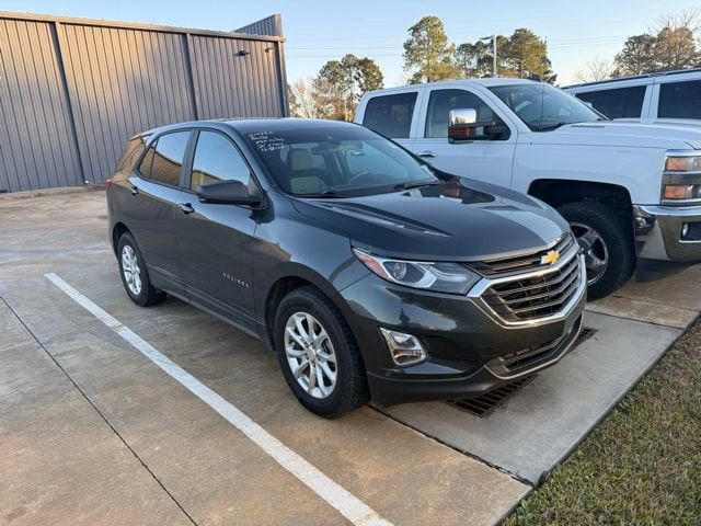 2020 Chevrolet Equinox LS's photo