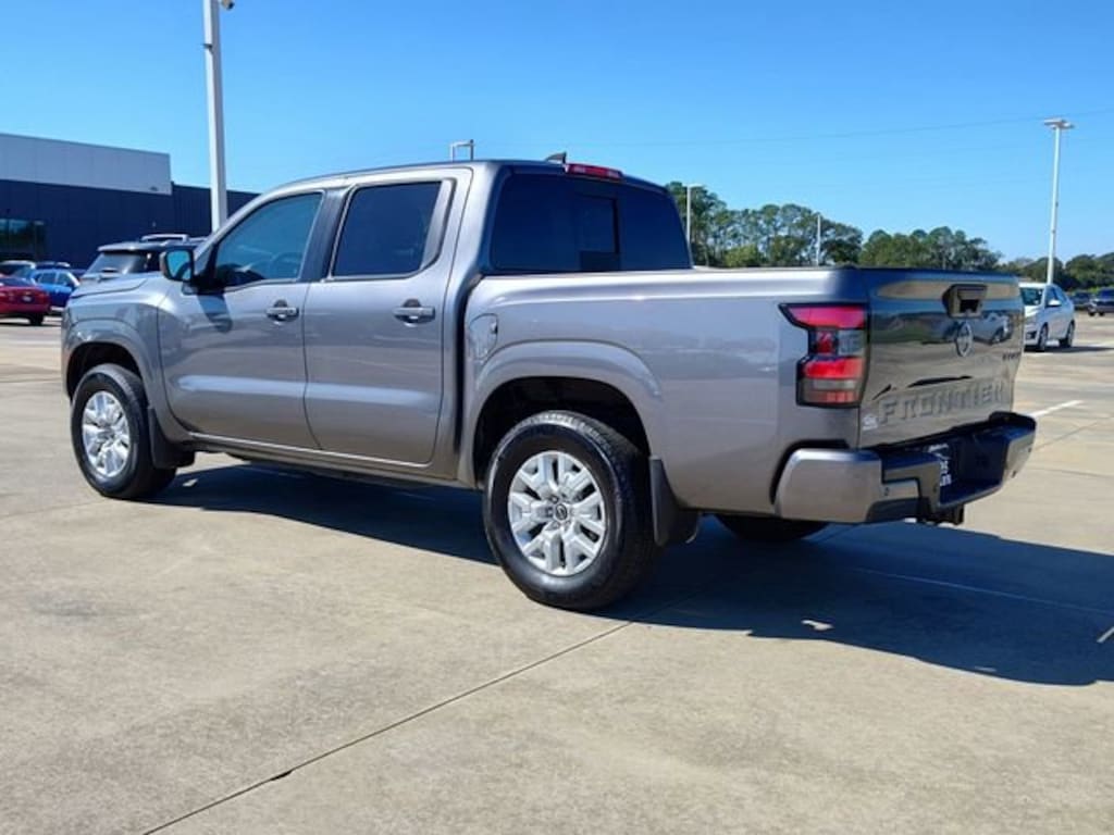 Used 2024 Nissan Frontier SV Truck Crew Cab