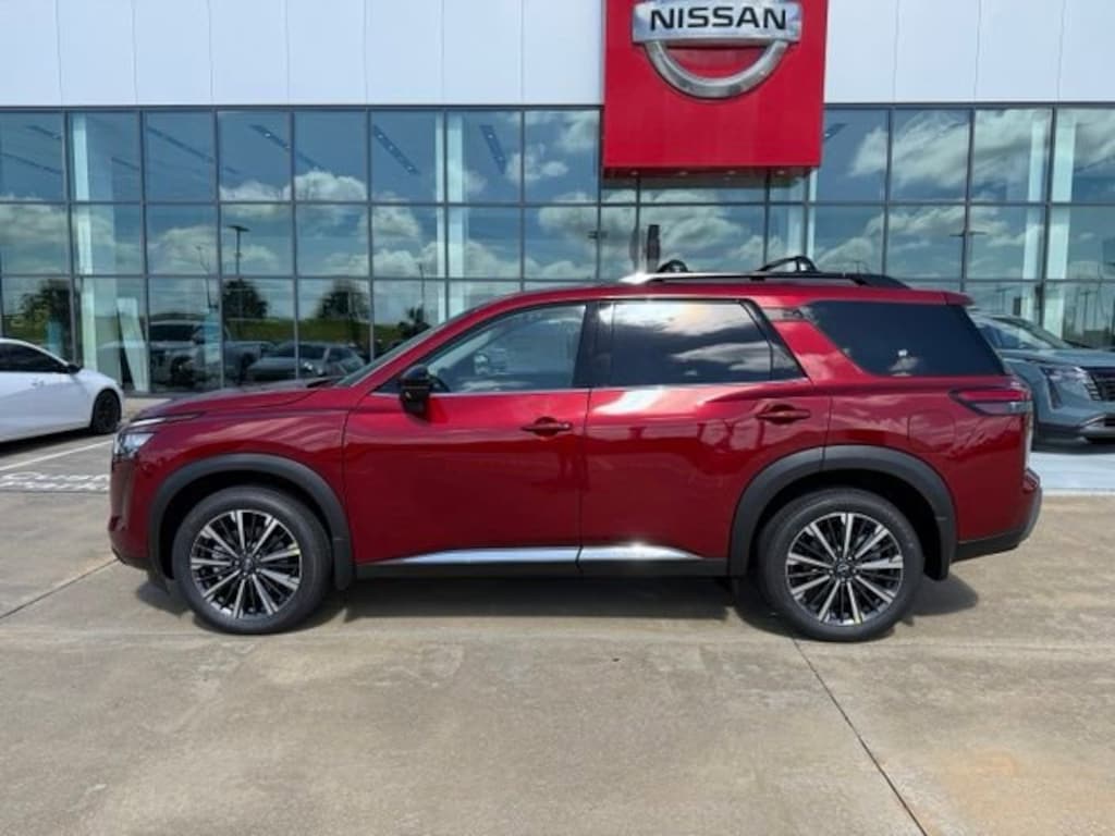 New 2026 Nissan Pathfinder Platinum SUV