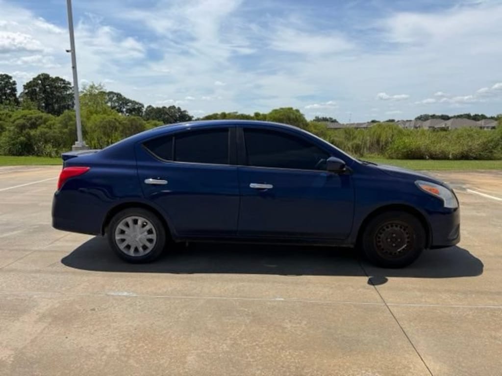 Used 2018 Nissan Versa 1.6 SV Sedan