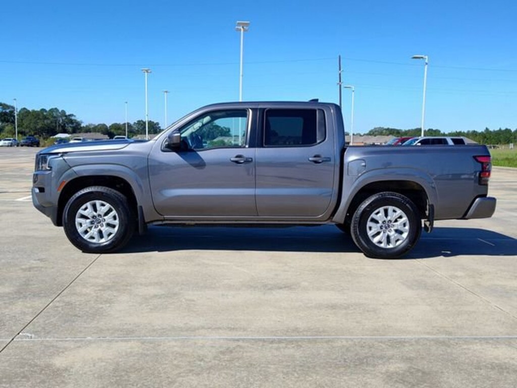 Used 2024 Nissan Frontier SV Truck Crew Cab