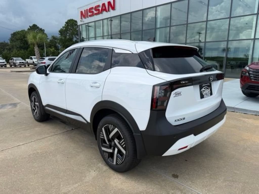 New 2026 Nissan Kicks SV SUV