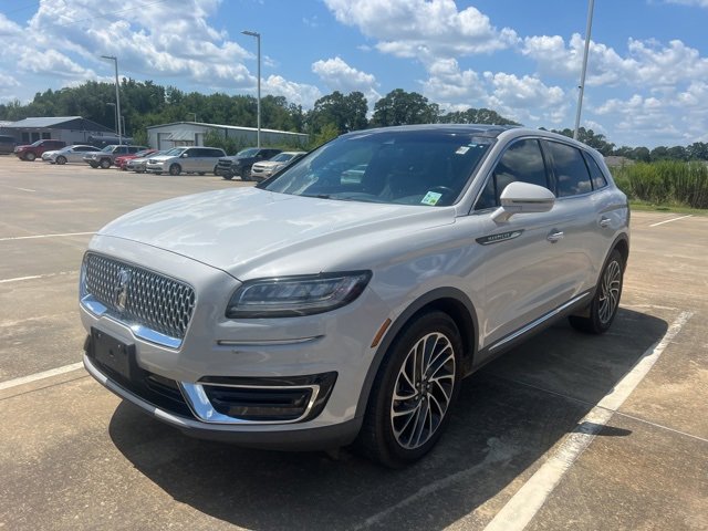 2019 Lincoln Nautilus Reserve photo 2