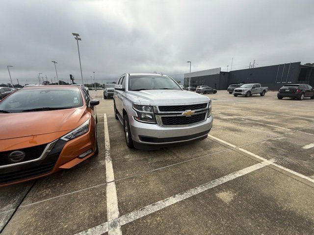 2015 Chevrolet Tahoe LS photo 2