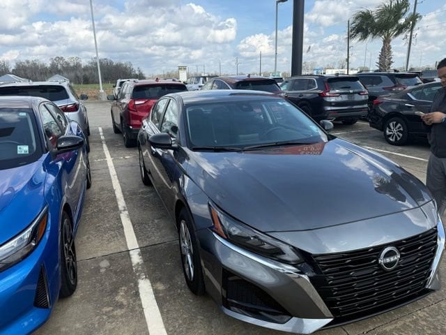 2025 Nissan Altima S