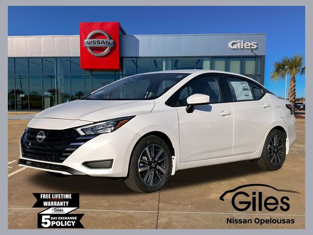 2025 Nissan Versa SV's photo