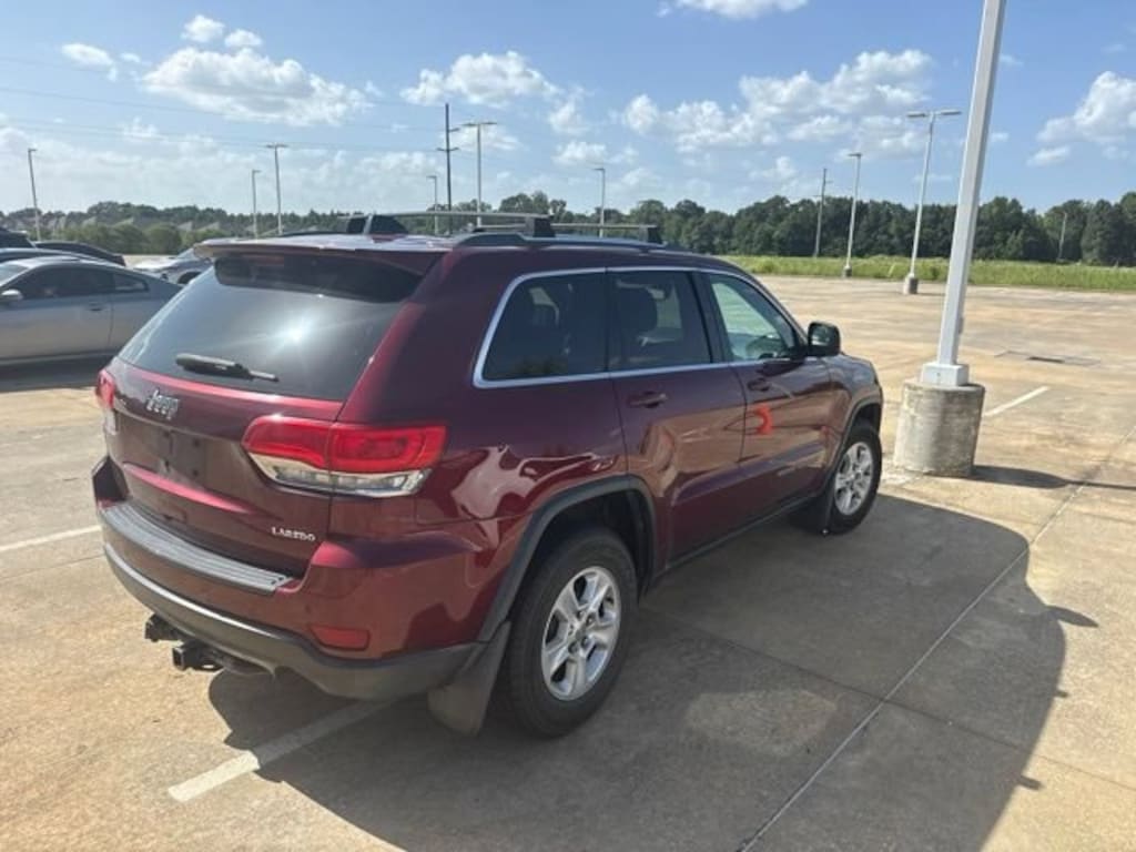 Used 2017 Jeep Grand Cherokee Laredo RWD SUV