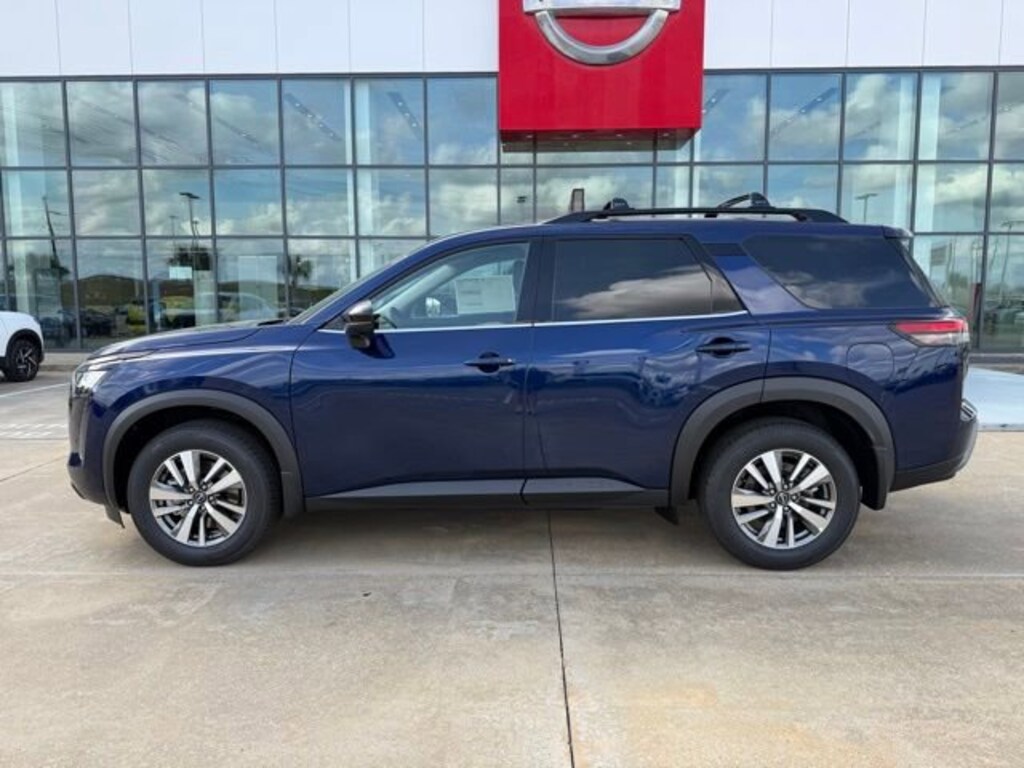 New 2026 Nissan Pathfinder SL SUV