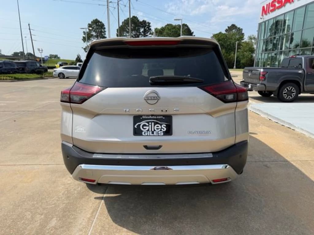 Used 2023 Nissan Rogue Platinum SUV