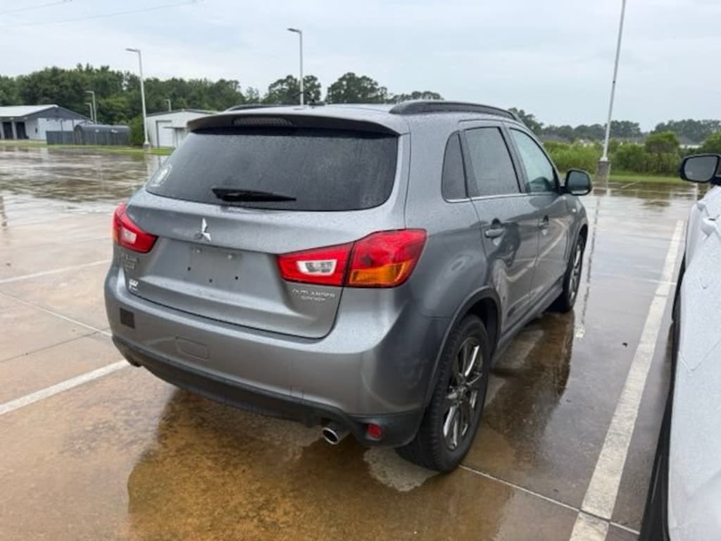 Used 2013 Mitsubishi Outlander Sport LE SUV