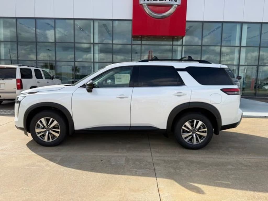 New 2026 Nissan Pathfinder SL SUV