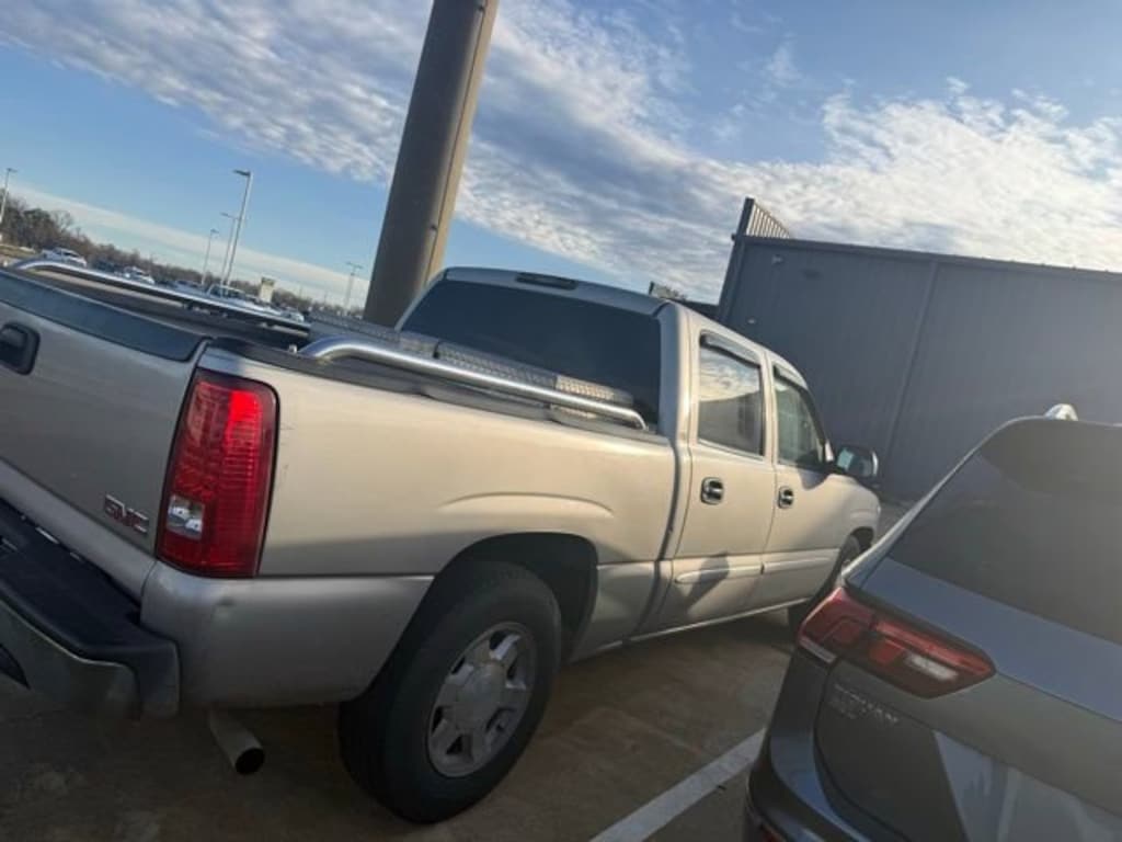 Used 2006 GMC Sierra 1500 Truck Crew Cab
