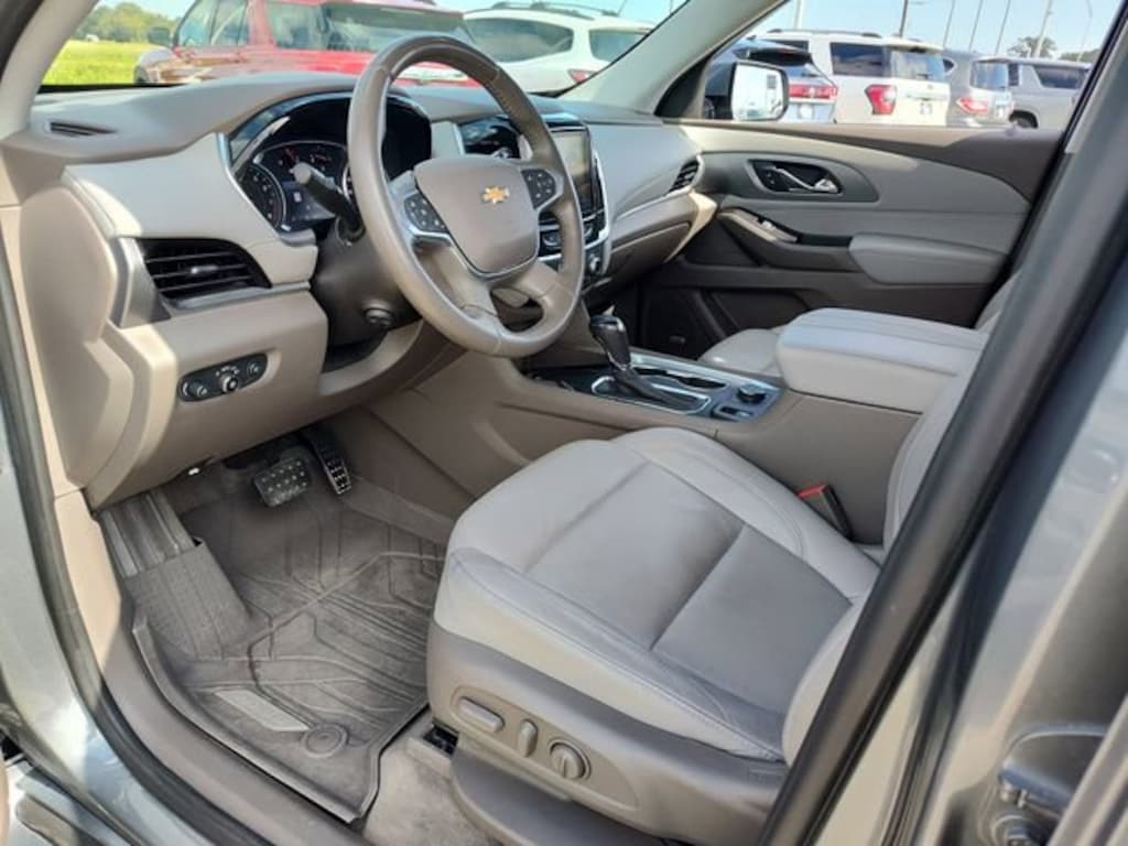 Used 2020 Chevrolet Traverse Premier SUV