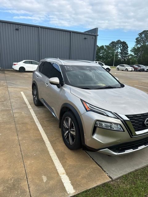 2023 Nissan Rogue Platinum FWD