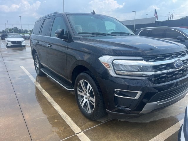 2023 Ford Expedition Limited photo 2