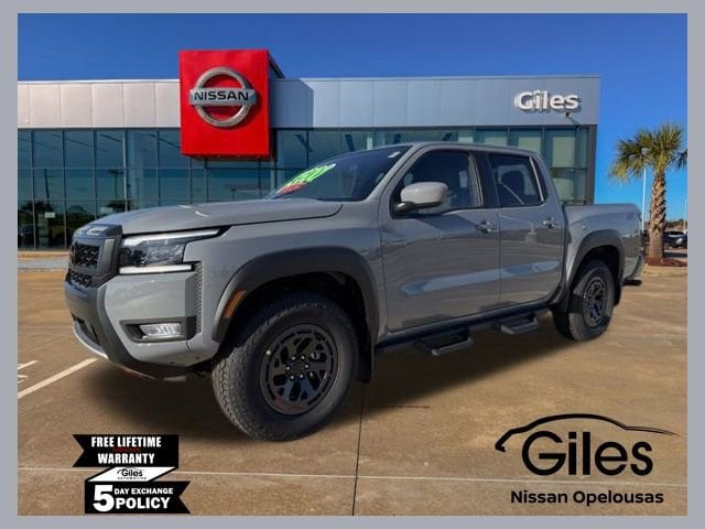 2026 Nissan Frontier PRO-4X's photo