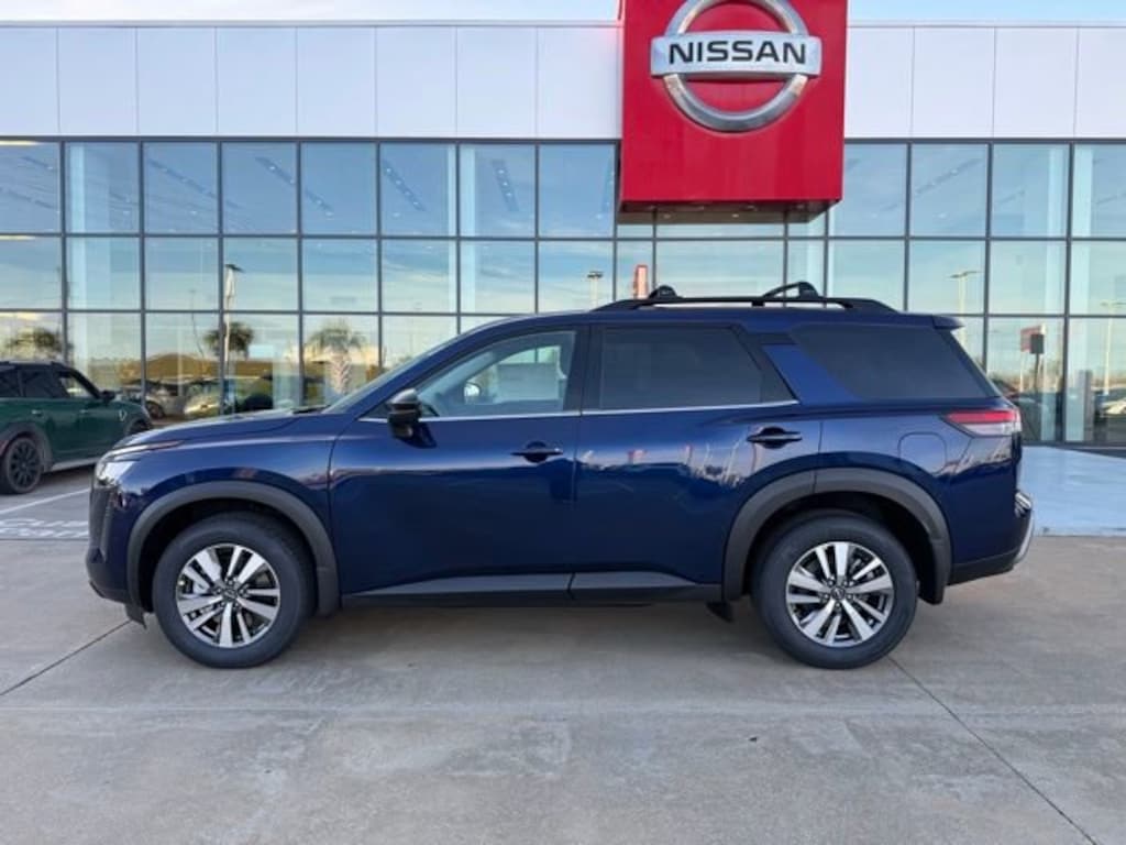 New 2026 Nissan Pathfinder SL SUV
