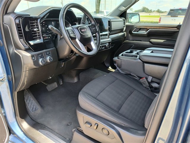 2024 Gmc Sierra 1500 SLE photo 2