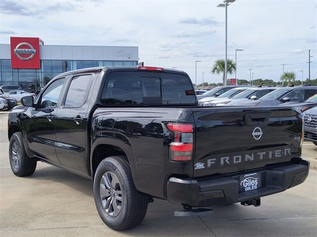 New 2026 Nissan Frontier SV Truck Crew Cab