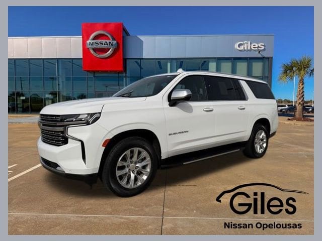 2023 Chevrolet Suburban Premier's photo